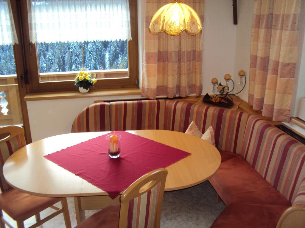 Haus Eben Apartment Хипах Стая снимка